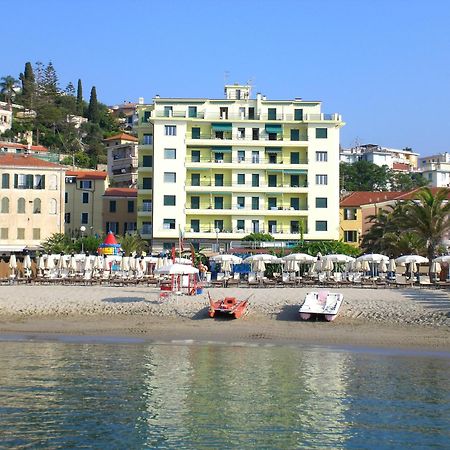 Hotel Ideal Taggia Exterior foto