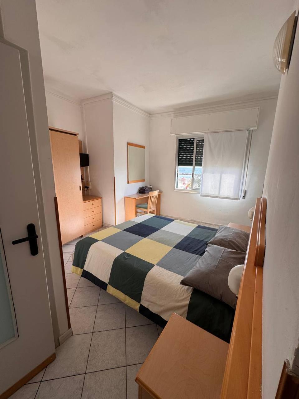 Hotel Ideal Taggia Exterior foto